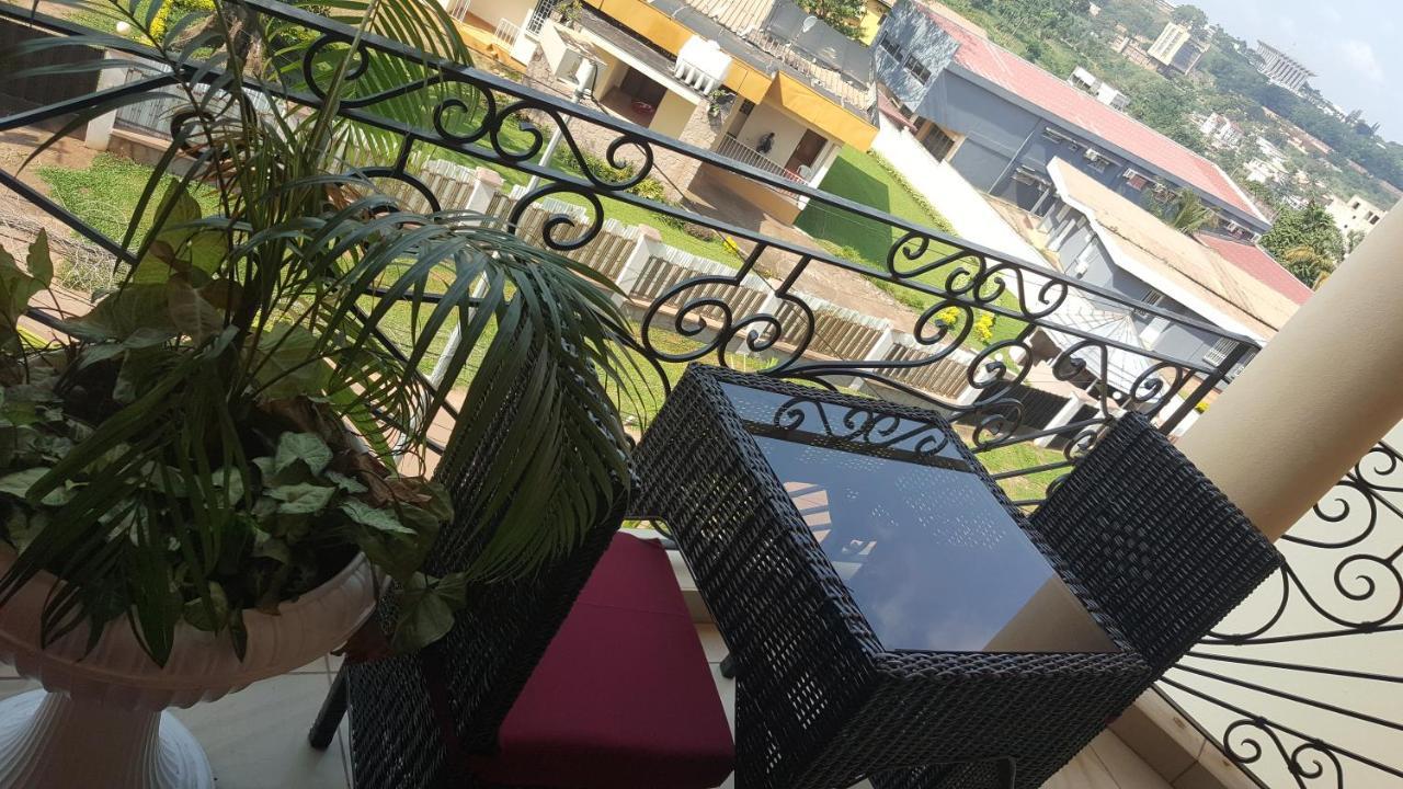 Residences Hotelieres Micheline Et Emile Bastos Yaoundé Εξωτερικό φωτογραφία